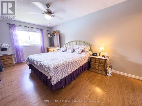 135 Trudeau Drive, Clarington, ON - Indoor Photo Showing Bedroom