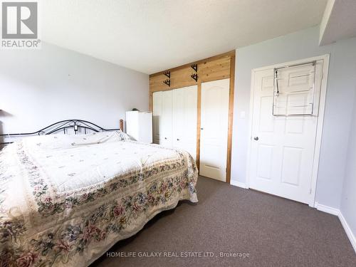 135 Trudeau Drive, Clarington, ON - Indoor Photo Showing Bedroom