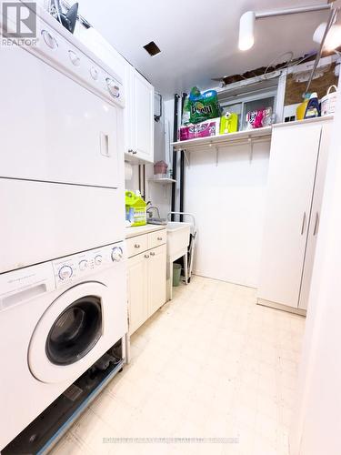 135 Trudeau Drive, Clarington, ON - Indoor Photo Showing Laundry Room