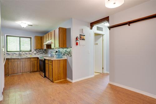 219-3020 Allenby Way, Vernon, BC - Indoor Photo Showing Kitchen With Double Sink