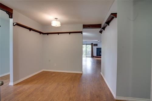 219-3020 Allenby Way, Vernon, BC - Indoor Photo Showing Other Room