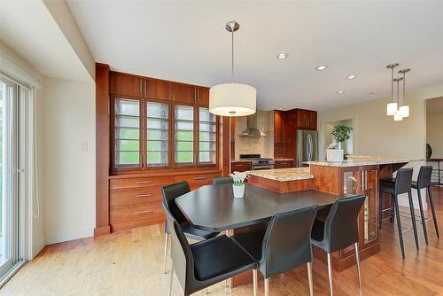 1577 Klein Road, West Kelowna, BC - Indoor Photo Showing Dining Room