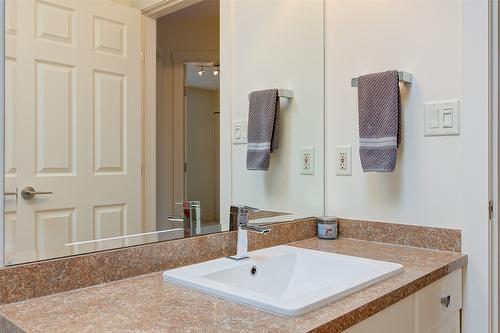 1577 Klein Road, West Kelowna, BC - Indoor Photo Showing Bathroom