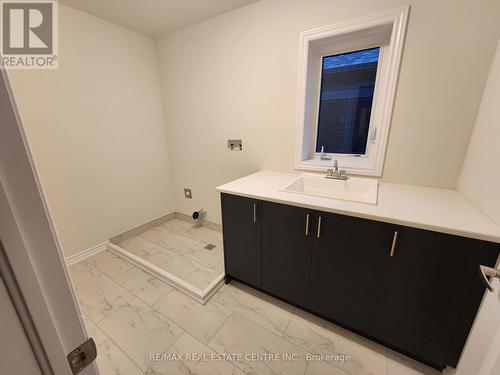 95 Sun Valley Avenue, Wasaga Beach, ON - Indoor Photo Showing Bathroom