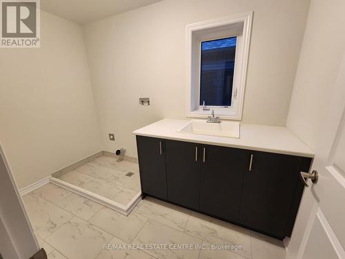 95 Sun Valley Avenue, Wasaga Beach, ON - Indoor Photo Showing Bathroom