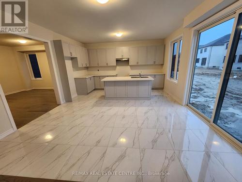 95 Sun Valley Avenue, Wasaga Beach, ON - Indoor Photo Showing Kitchen