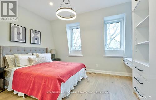 13 Alma Avenue, Toronto, ON - Indoor Photo Showing Bedroom