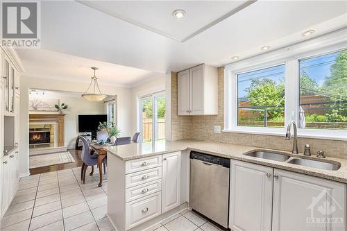 101 Picasso Drive, Ottawa, ON - Indoor Photo Showing Kitchen With Double Sink