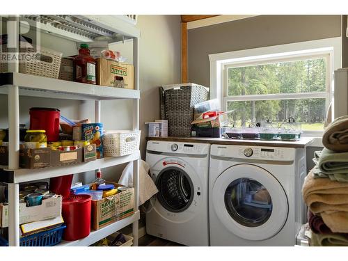 28 Begbie Road, Cherryville, BC - Indoor Photo Showing Laundry Room