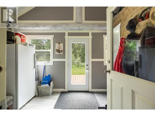 28 Begbie Road, Cherryville, BC - Indoor Photo Showing Other Room