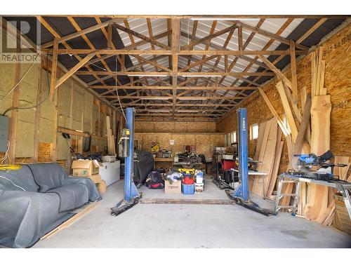 28 Begbie Road, Cherryville, BC - Indoor