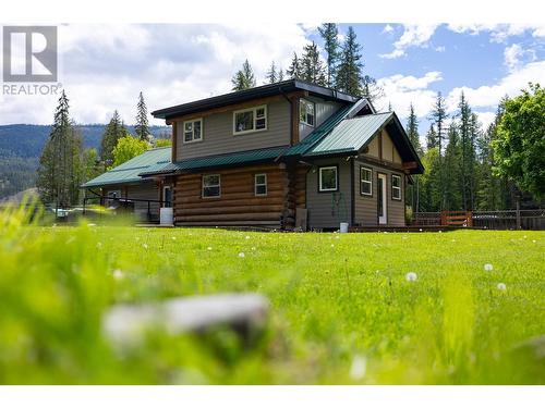 28 Begbie Road, Cherryville, BC - Outdoor