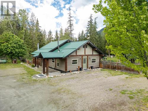 28 Begbie Road, Cherryville, BC - Outdoor