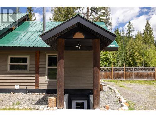 28 Begbie Road, Cherryville, BC - Outdoor