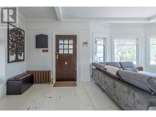 2451 Okanagan Street, Armstrong, BC - Indoor Photo Showing Living Room