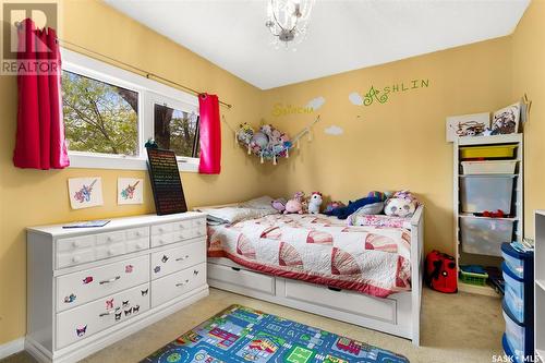 2042 Wascana Street, Regina, SK - Indoor Photo Showing Bedroom