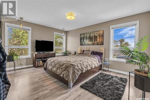 470 Pinehouse Drive, Saskatoon, SK - Indoor Photo Showing Bedroom