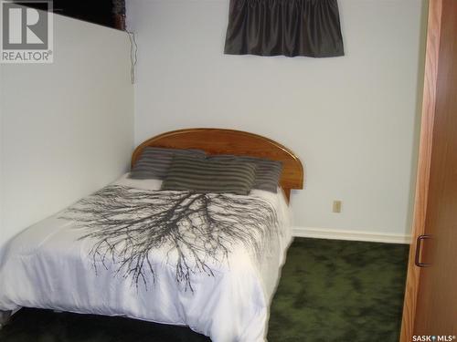 1671 Winnie Street, Swift Current, SK - Indoor Photo Showing Bedroom