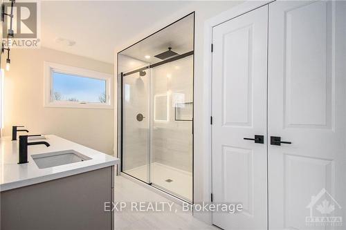 174 Danika Street, Clarence-Rockland, ON - Indoor Photo Showing Bathroom