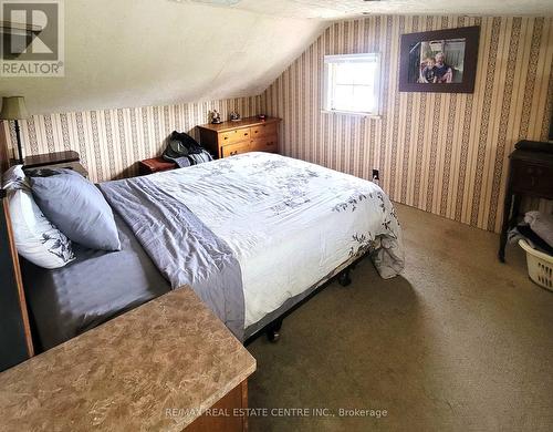 46 Bridge Street E, Kitchener, ON - Indoor Photo Showing Bedroom