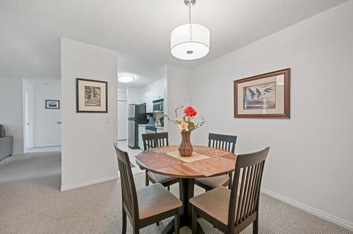 105 - 4769 Forsters Landing Road, Radium Hot Springs, BC - Indoor Photo Showing Dining Room