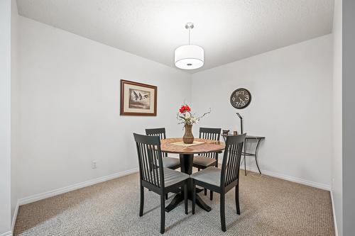 105 - 4769 Forsters Landing Road, Radium Hot Springs, BC - Indoor Photo Showing Dining Room