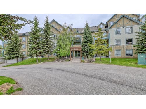 105 - 4769 Forsters Landing Road, Radium Hot Springs, BC - Outdoor With Facade