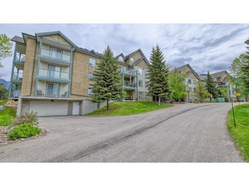 105 - 4769 Forsters Landing Road, Radium Hot Springs, BC - Outdoor With Facade