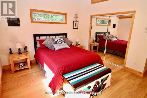 614 Pike Bay Road, Northern Bruce Peninsula, ON - Indoor Photo Showing Bedroom
