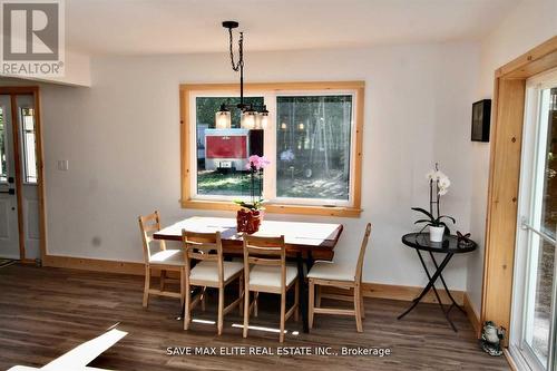 614 Pike Bay Road, Northern Bruce Peninsula, ON - Indoor Photo Showing Dining Room