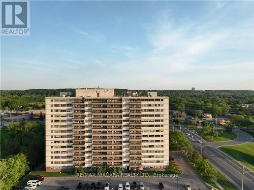 1402 - 215 Glenridge Avenue, St. Catharines, ON - Outdoor With View