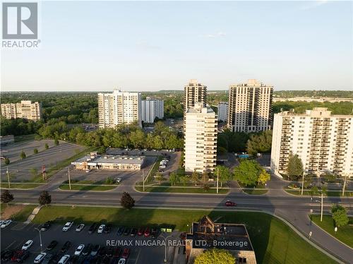 1402 - 215 Glenridge Avenue, St. Catharines, ON - Outdoor With View