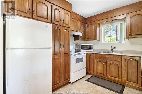 7 Comeau, Saint-Louis-De-Kent, NB - Indoor Photo Showing Kitchen With Double Sink