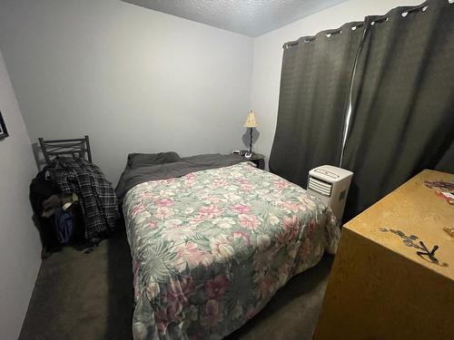 7490 22Nd Street, Grand Forks, BC - Indoor Photo Showing Bedroom