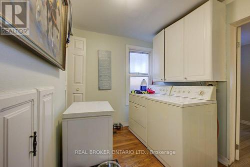 210 Grace Avenue, Hamilton, ON - Indoor Photo Showing Laundry Room