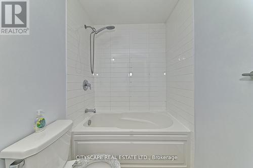 3808 - 20 Shore Breeze Drive, Toronto, ON - Indoor Photo Showing Bathroom
