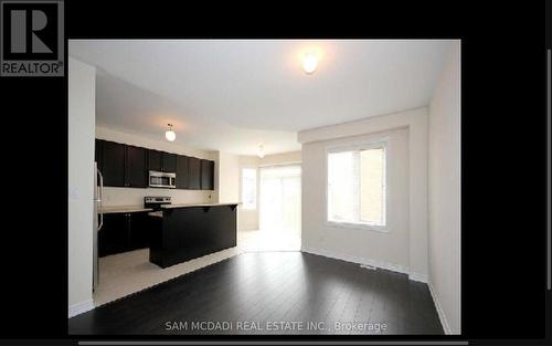 398 Savoline Boulevard, Milton (Scott), ON - Indoor