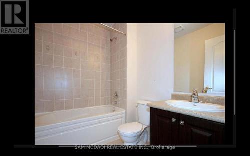 398 Savoline Boulevard, Milton (Scott), ON - Indoor Photo Showing Bathroom