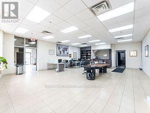 894 Edgeley Boulevard, Vaughan (Concord), ON 