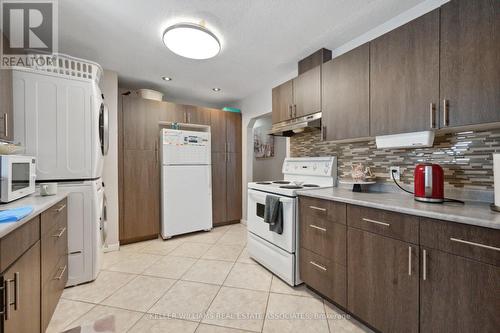 362 Parkhurst Crescent, Orillia, ON - Indoor Photo Showing Kitchen