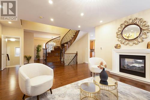 5300 Snowbird Court, Mississauga, ON - Indoor Photo Showing Living Room With Fireplace