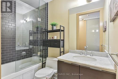 4408 - 33 Charles Street E, Toronto, ON - Indoor Photo Showing Bathroom