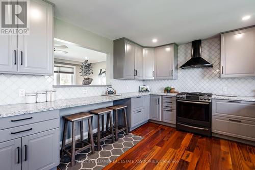 12925 Ninth Line, Halton Hills, ON - Indoor Photo Showing Kitchen With Upgraded Kitchen