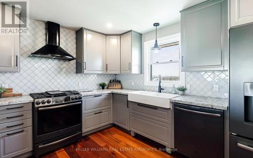 12925 Ninth Line, Halton Hills, ON - Indoor Photo Showing Kitchen With Stainless Steel Kitchen With Upgraded Kitchen