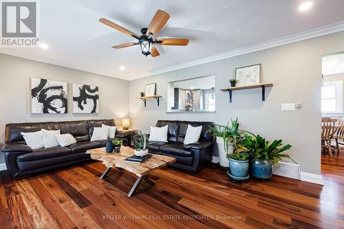 12925 Ninth Line, Halton Hills, ON - Indoor Photo Showing Living Room