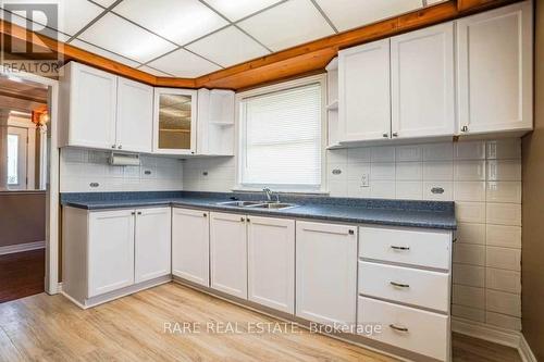 871 Finch Avenue, Pickering, ON - Indoor Photo Showing Kitchen With Double Sink