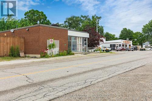 Imported from itso - 95 Main Street W, Chatham-Kent, ON - Indoor Photo Showing Other Room