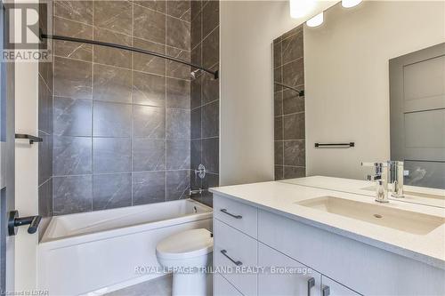 Imported from itso - 706 - 1600 Hyde Park Road, London, ON - Indoor Photo Showing Bathroom