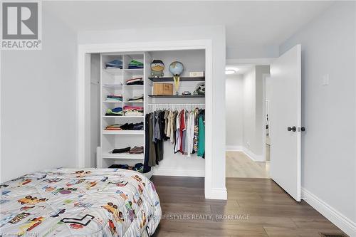 43 Finsbury Crescent, London, ON - Indoor Photo Showing Bedroom