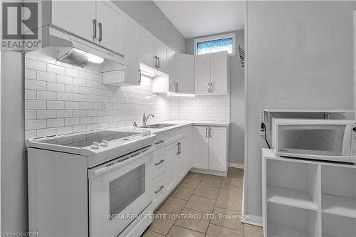 147 Wilson Avenue, London, ON - Indoor Photo Showing Kitchen With Upgraded Kitchen